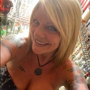 Meet your Posher, Lori